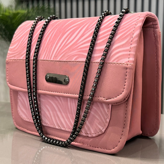 aLuxury Women’s Shoulder Bag in Pink Faux Leather for Casual, Work, and Formal Use
